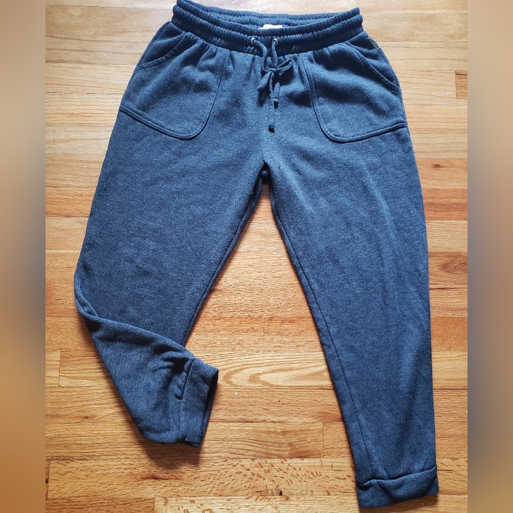 Rae Dunn Dark Grey Medium Joggers fleece lined w/ two pockets